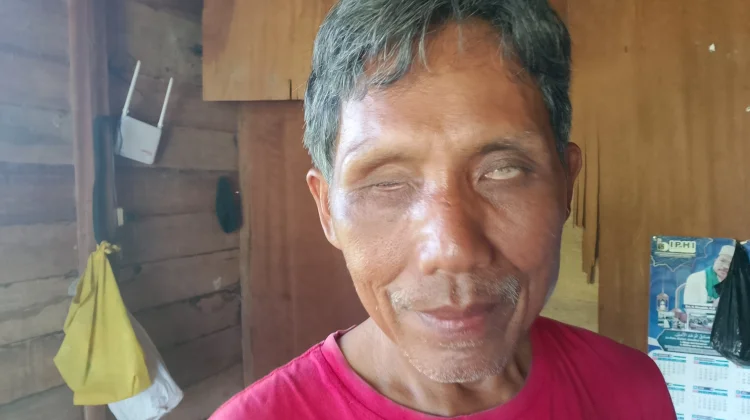 Kisah Halimin, Tunanetra di Palangka Raya yang Gigih Menafkahi Keluarga