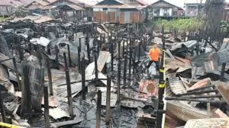 Warga Terdampak Kebakaran Tunggu Janji Bantuan Rp15 Juta