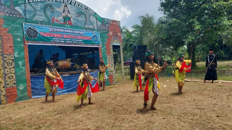 Parwatos Kalteng Gelar Pagelaran Kuda Lumping Turonggo Suryo Kencono