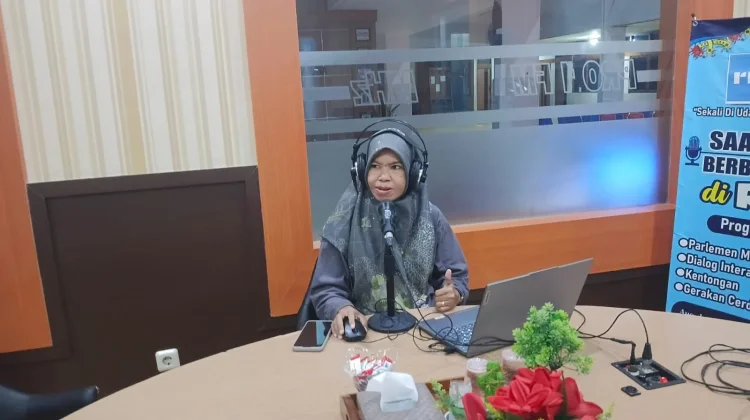 Mengenal Makna Flexing dalam Beribadah