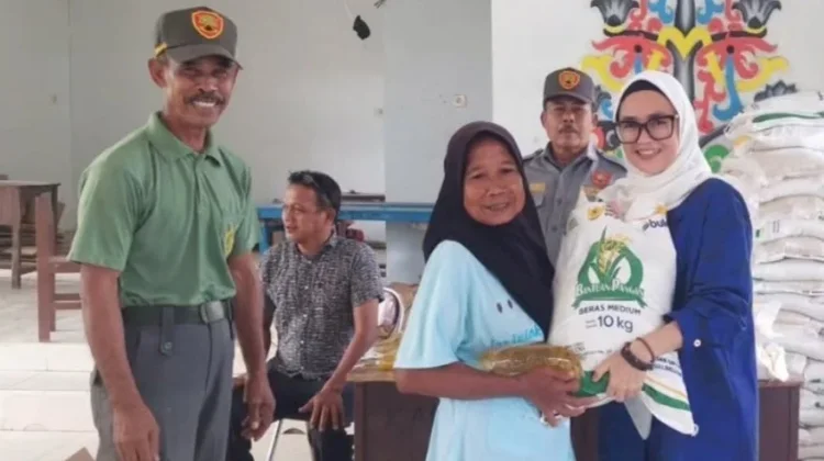 Pemko Palangka Raya Salurkan Bansos Sesuai Data Sasaran