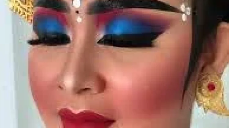 Bisnis Jasa Makeup jadi Favorit Anak Muda