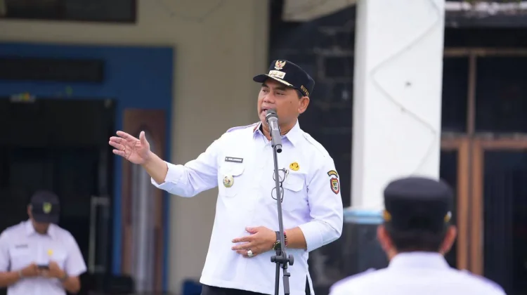 Bupati Barito Utara Tegaskan Disiplin dan Target Sekolah Gratis