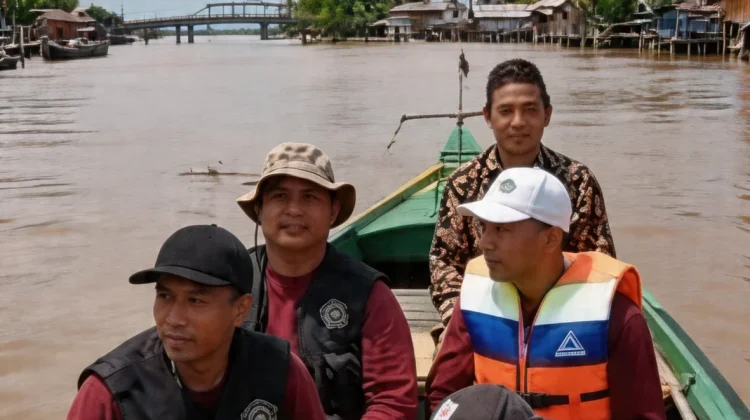 Susuri Jalur Sungai, Kemenag Kapuas Tembus Pedalaman demi Akurasi Arah Kiblat