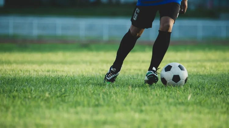 Sepak Bola Tingkatkan Kebugaran dan Kebersamaan