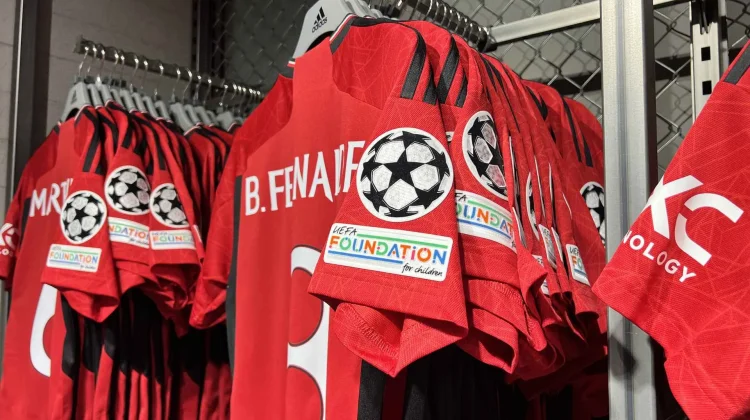 Mengenal Istilah Kualitas Jersey Sepak Bola: dari Player Issue sampai Fans Version