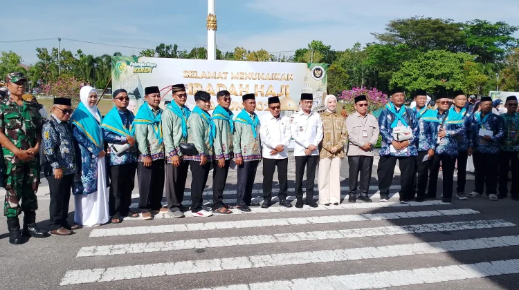 Sebanyak 296 Jemaah Haji Palangka Raya Diberangkatkan ke Embarkasi Banjarmasin