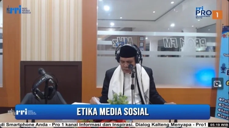Bijak Bermedia Sosial Kunci Hadapi Banjir Informasi Digital