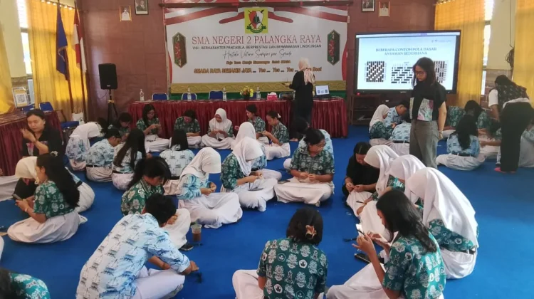 Menolak Punah, Pelajar SMAN 2 Palangka Raya Hidupkan Kembali Tradisi Menjawet