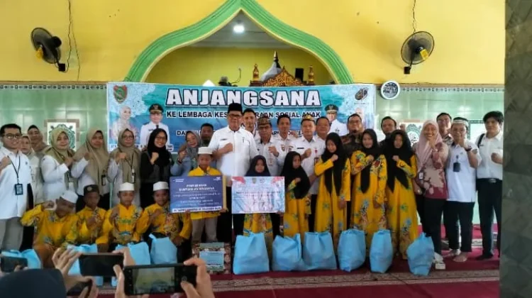 Rangkaian Hari Jadi Ke-69, Pemprov Kalteng Lakukan Anjangsana ke Panti Asuhan