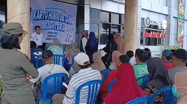 Program Kartu Huma Betang Sejahtera Bantu Ringankan Beban Ekonomi Warga