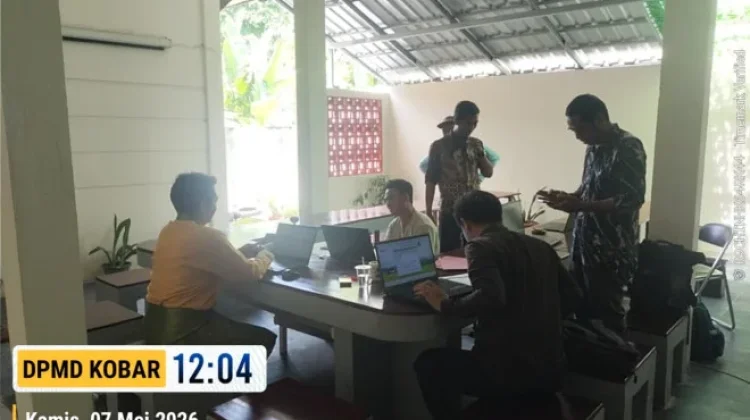 DPMD Kobar Pacu Transaksi Nontunai di Desa Riam demi Transparansi APBDes