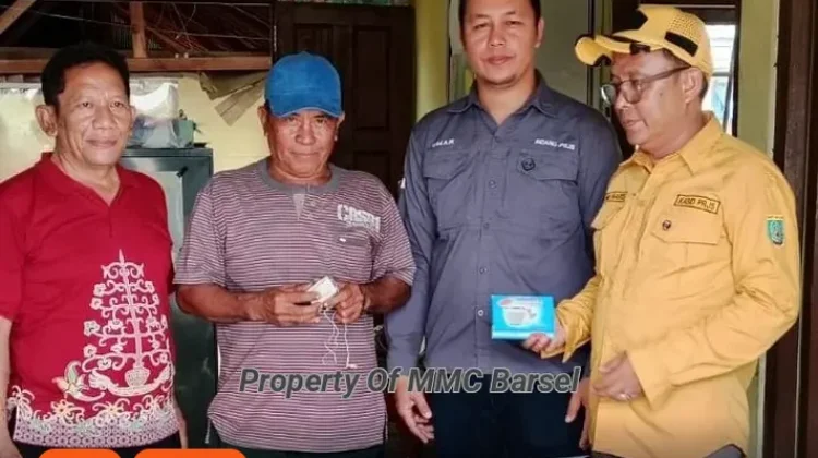 Dinsos Barito Selatan Salurkan Bantuan Alat Bantu bagi Warga Kelurahan Pendang
