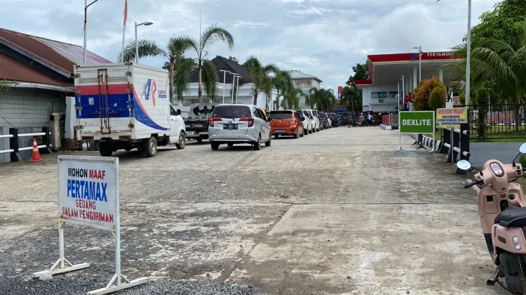Warga Sebut Antrean BBM di SPBU Palangka Raya Mulai Longgar