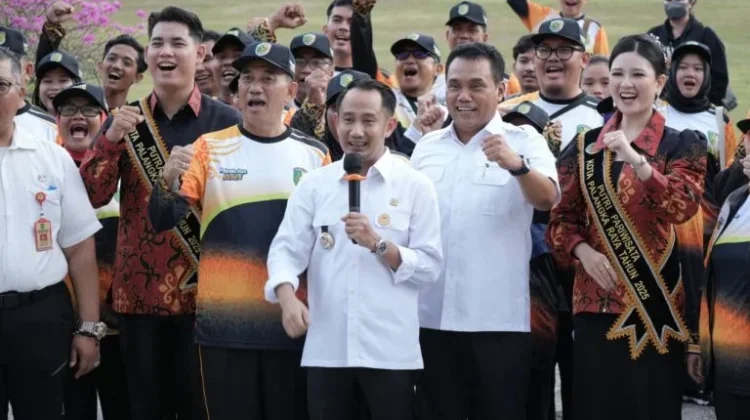 Wali Kota Lepas Kontingen FBIM Palangka Raya, Optimis Raih Hasil Terbaik