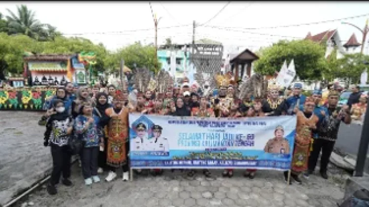 DPMPTSP Kalteng Meriahkan Karnaval Budaya FBIM 2026