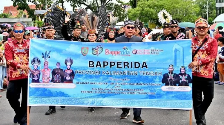 Bapperida Angkat Harmoni Budaya dan Inovasi di Karnaval FBIM 2026