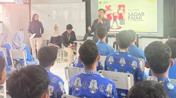 DJP Gelar Tax Goes to School di SMAN 1 Kuala Pembuang