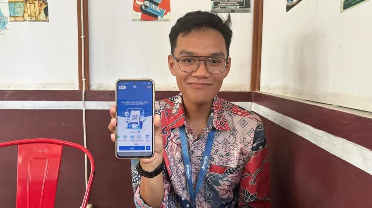 Menjaga Idealisme, Menabung Emas demi Memutus Generasi Sandwich
