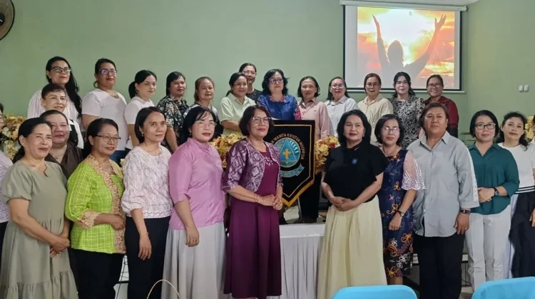 Kunjungan Kemenag Kalteng dalam Bina Rohani Perempuan Kristen Barito Utara