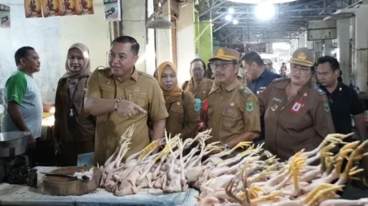 Wakil Bupati Kapuas Pantau Harga Bahan Pokok, Aman jelang Iduladha