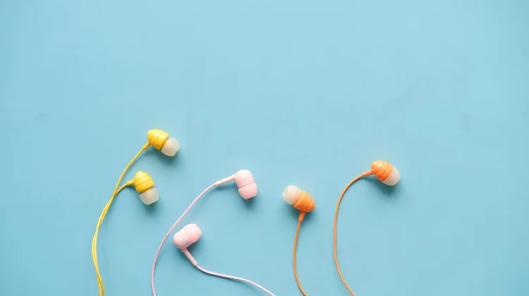 Earphone Nirkabel Jadi Pilihan saat Olahraga