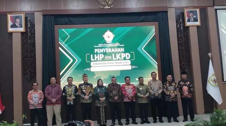BPK Kalteng Serahkan LKPD, Seluruh Daerah Raih WTP