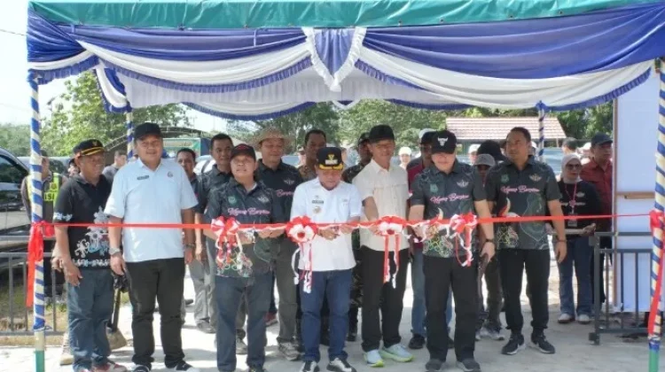 Bupati Kapuas Resmikan Gantangan Kapuas Bersinar, Buka Lomba Burung Berkicau