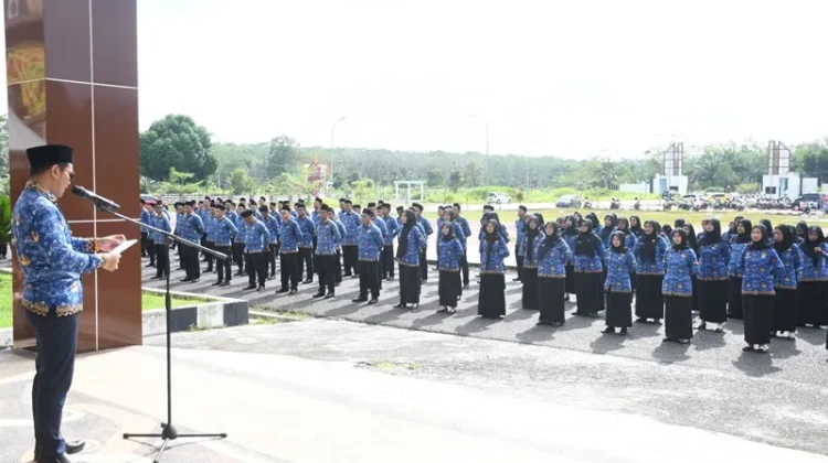 Pelantikan 243 PNS Pulang Pisau, Bupati Ingatkan Budaya Kerja Profesional