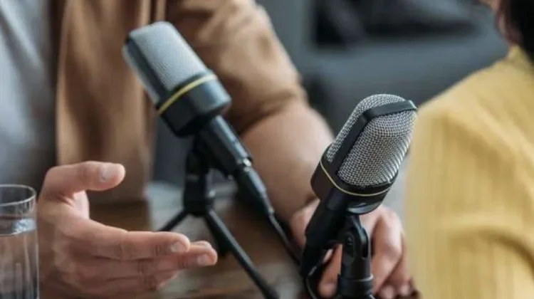 Podcast tanpa Narasumber, emang bisa