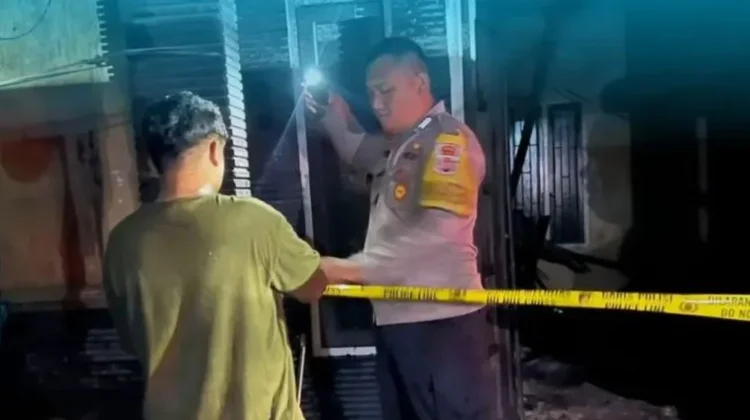 Rumah di Perumahan Yudi Idola Sampit Ludes Terbakar