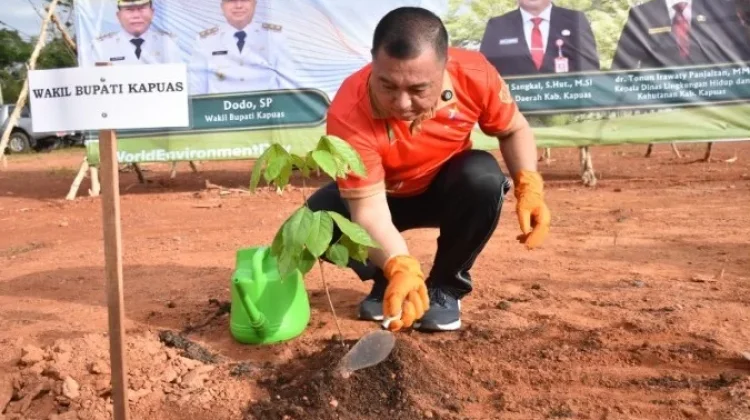 Wabup Kapuas Pimpin Apel Peringatan Hari Lingkungan Hidup Sedunia 2026
