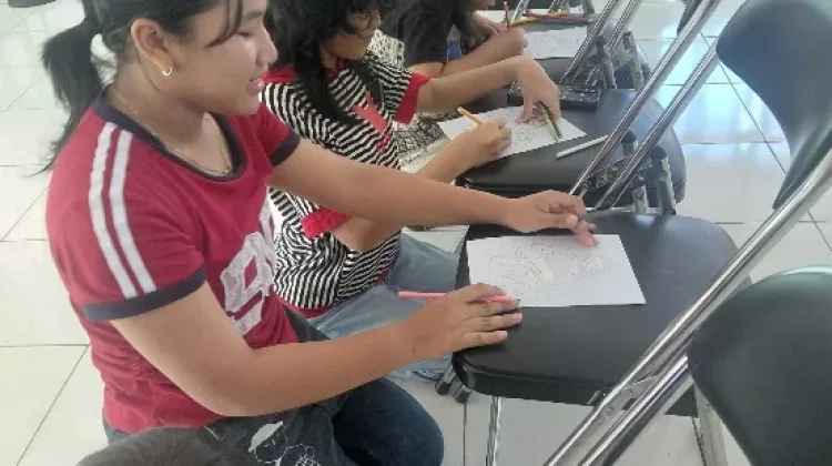 Beragam Kreativitas Anak untuk Mengalihkan Kebiasaan Bermain Handphone