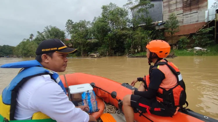 Bocah 11 Tahun Hilang di Sungai Kapuas, Tim SAR Gabungan Lakukan Pencarian