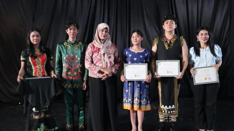 RRI Palangka Raya terima Piagam Penghargaan, Sebagai Mitra Media Drama Malawen