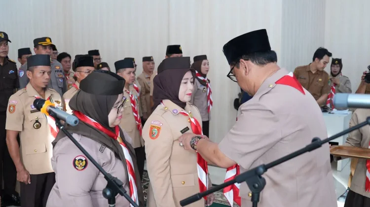 Bupati Barito Utara Lantik Maya Savitri Ketua Kwarcab Pramuka