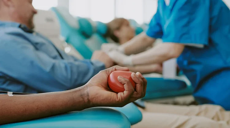 Ketahui Manfaat Donor Darah dan Efek Samping bagi Tubuh