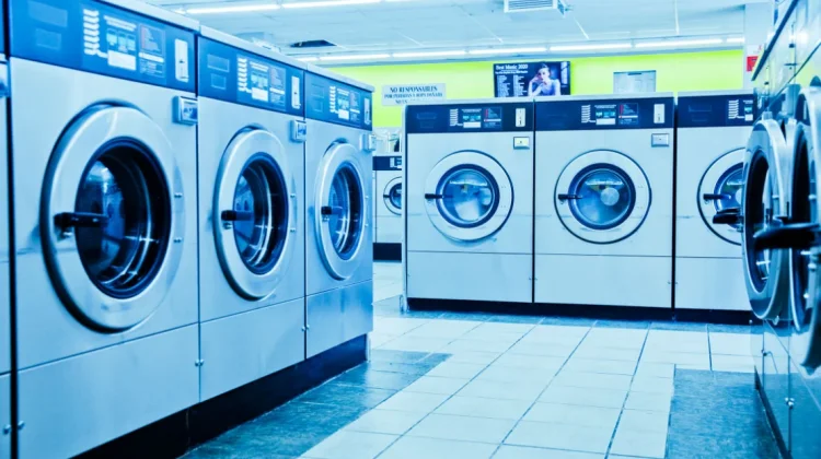 Laundry Koin Jadi Solusi Praktis Mahasiswa Masa Kini