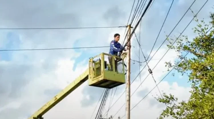 Pemko Palangka Raya Tangani Kabel Semrawut