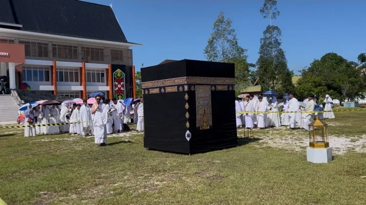 UIN Palangka Raya Pecahkan Rekor MURI Manasik Haji Mahasiswa