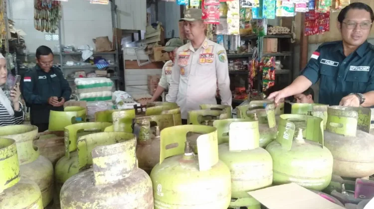 DPKUKMP Palangka Raya Sidak LPG 3 Kilogram Temukan Harga Pangkalan di Atas HET
