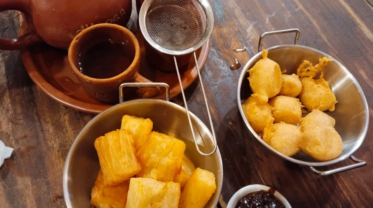 Singkong Goreng dan Teh Manis, Kudapan Favorit Menemani Waktu Sore