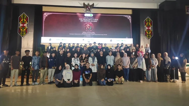 Tampilkan Kolaborasi Kreatif Dua Perguruan Tinggi di Theatrical Night