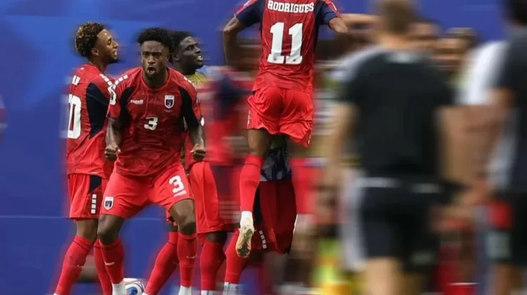 Sepatu Bola Merah Muda Menjadi Tren Fashion Lapangan Tahun Ini