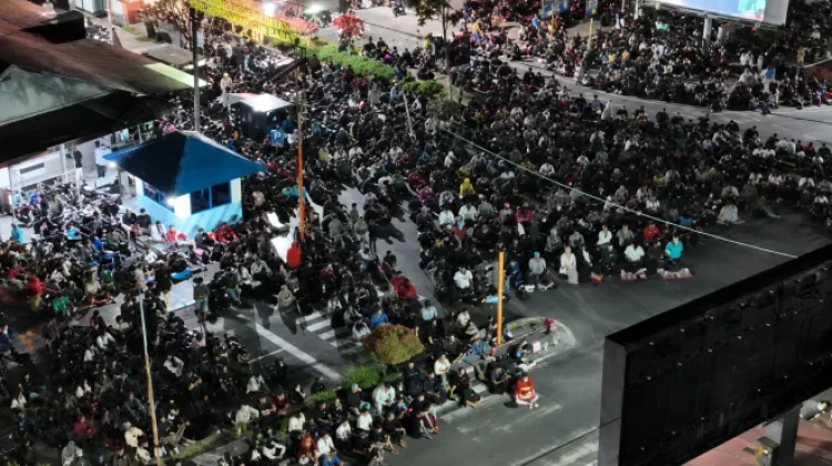 Pererat Silaturahmi, Bupati Kobar Hadiri Nobar Piala Dunia 2026