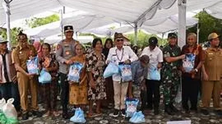 Gubernur Kalteng Panen Raya Padi di Kapuas