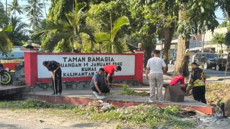 Dukung Wisata Tanjung Puting, Pemkab Kobar Gelar Gotong Royong di Kumai
