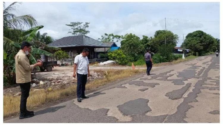 DPRD Pemprov Kalteng Pastikan Perbaikan Jalan Sampit dan Samuda Kotim