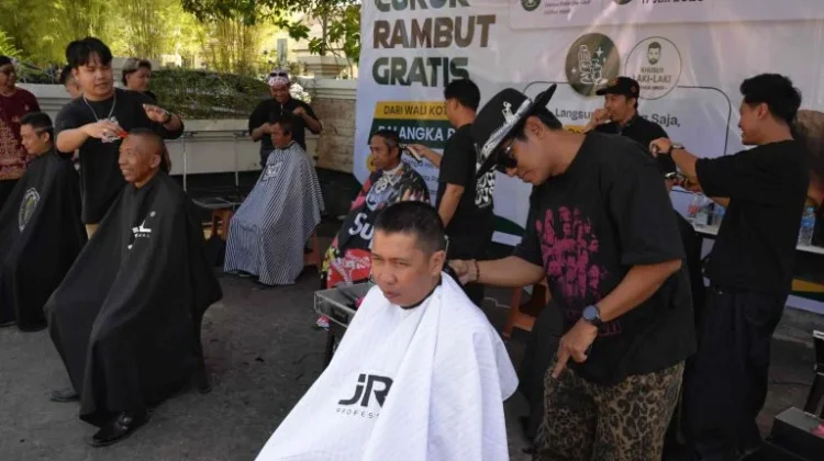 Jasa Potong Rambut Ikut Berpartisipasi dalam HUT Kota Palangka Raya
