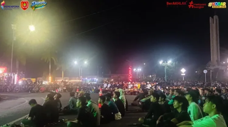 Lautan Warga Kobar Padati Nobar Final Piala Dunia 2026 di Bundaran Pancasila